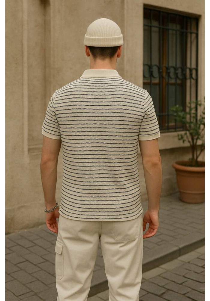 Krem Yakalı Örgü Kumaş Polo Yaka Tişört 4010 Krem Yakalı Örgü Kumaş Polo Yaka Tişört 4010